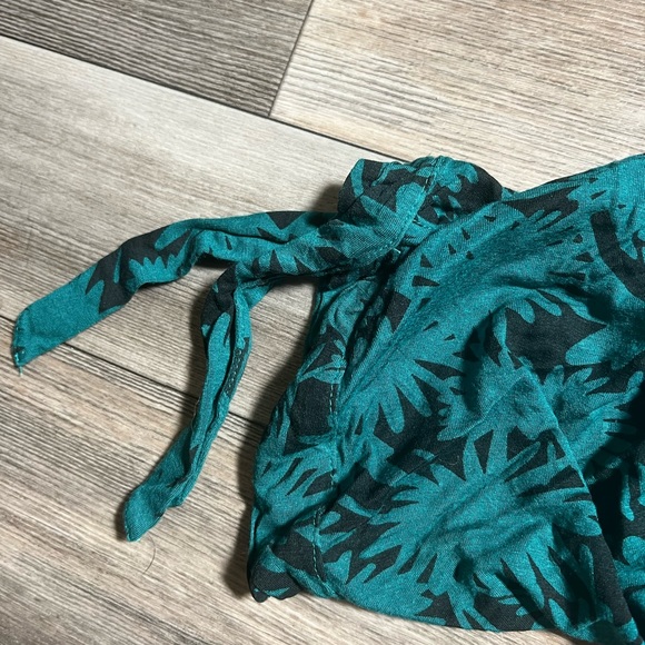 Anthropologie Akemi +‎ Kin Women Top- Small - Picture 5 of 8